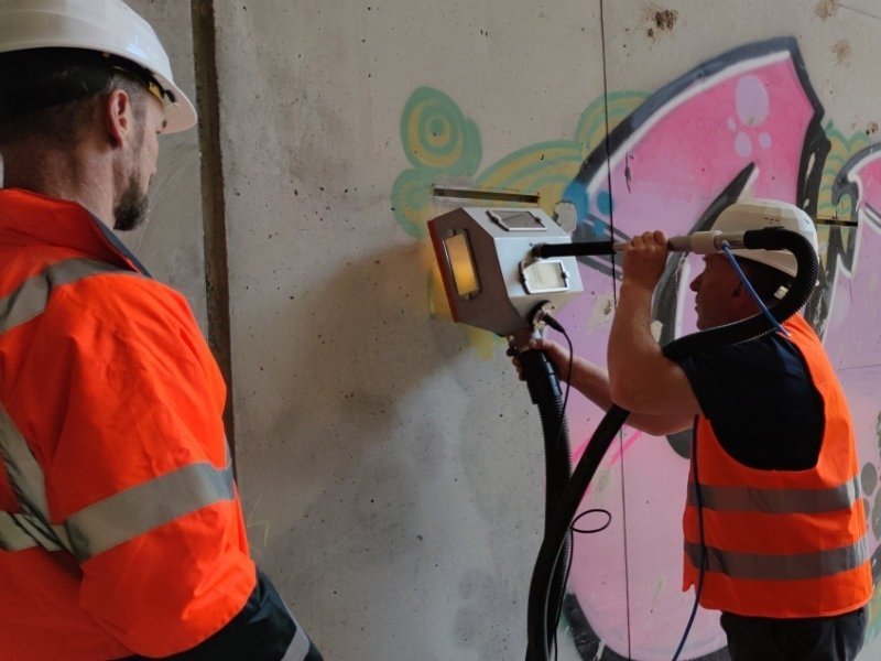 graffiti reinigung sichtbeton fassade gebaeude 1655724873277 -800-600